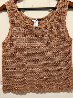 Studio Crocheted Beaded Sleeveless Blouse in Camel Brown/Gold Size Medium